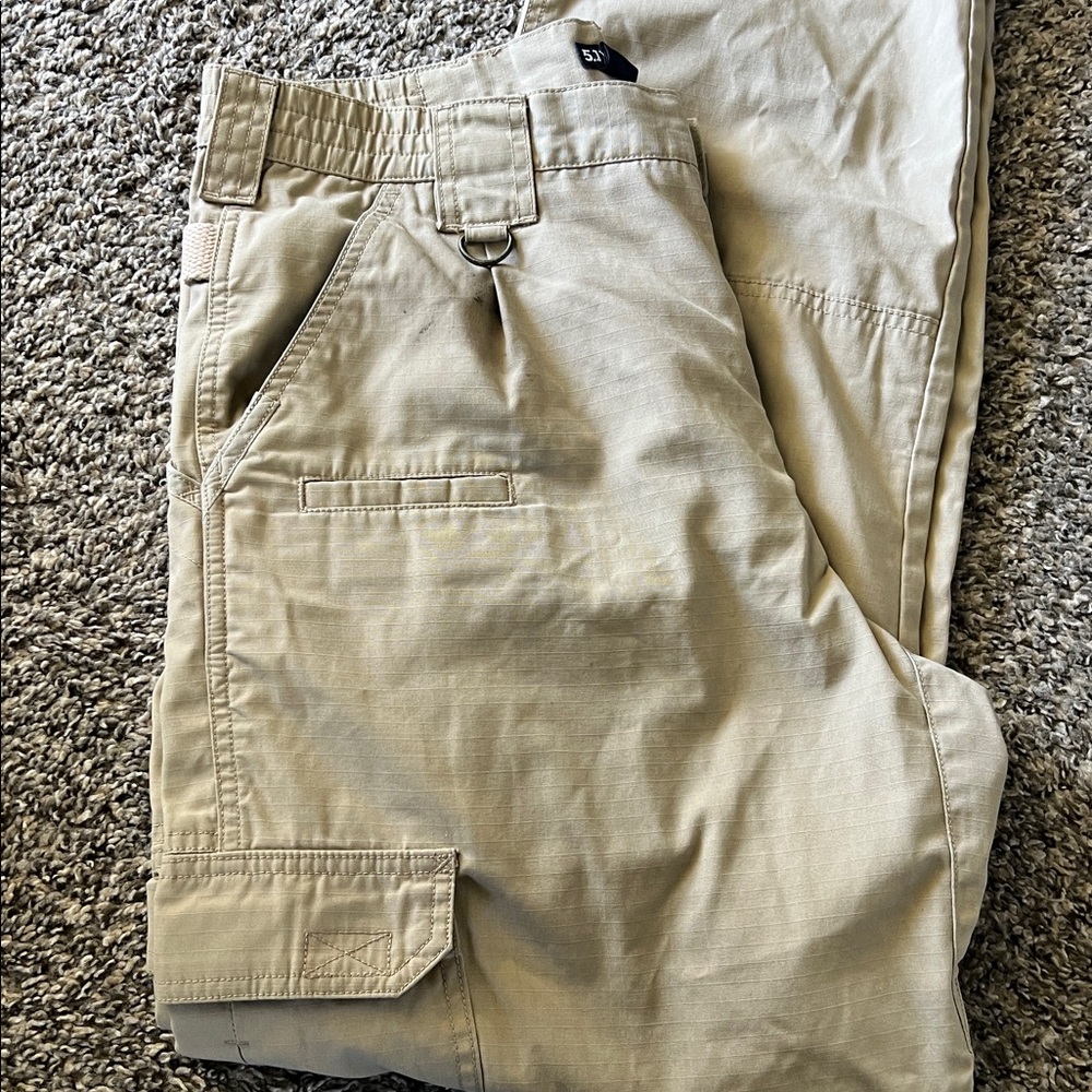 5.11 Tactical Women’s Khaki Cargo Pants 32/34 EUC - Picture 4 of 10